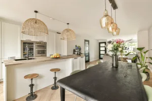 Modern Kitchen with Elegant Design